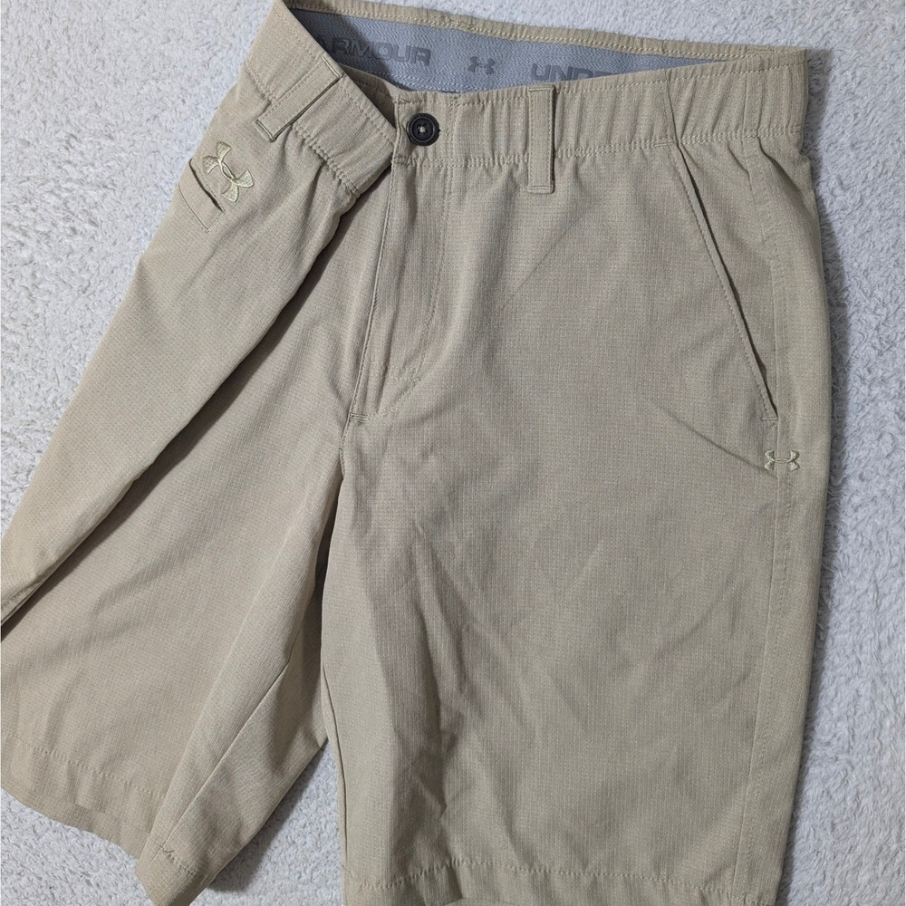 Under Armour Match Play Golf Shorts Mens 34/10 Tan Stretch HeatGear Loose Fit